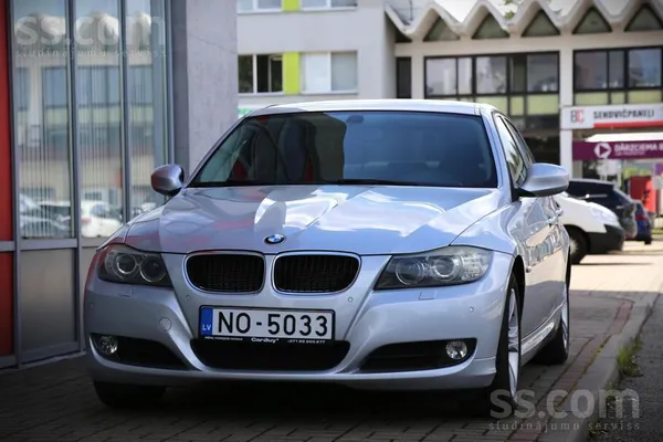 BMW Automāts , melns ādas salons , lietie diski , bort