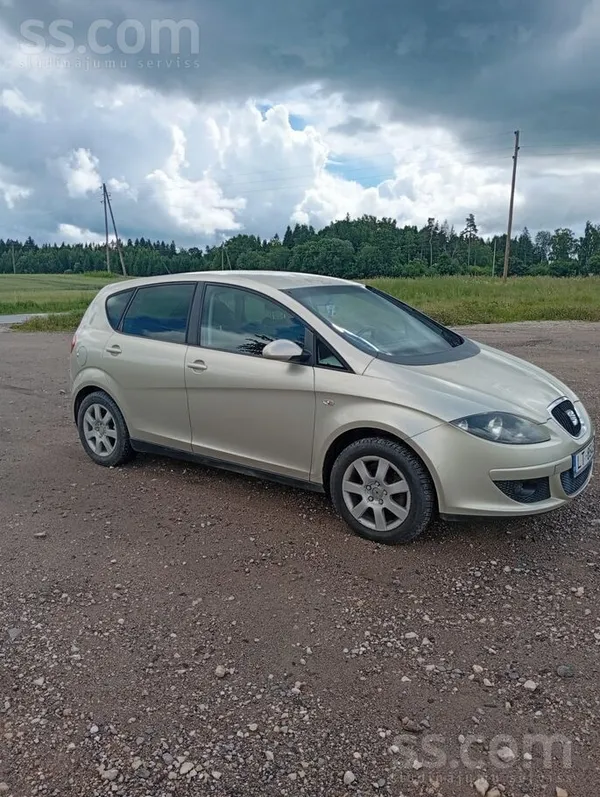Seat Pārdod Seat Altea, braukusi sieviete, tehniskā aps