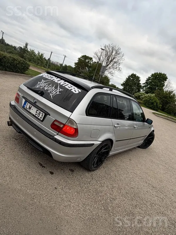 BMW 320