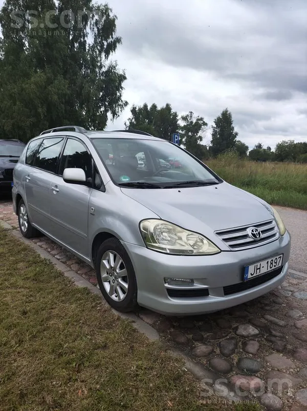 Toyota Ja nevēļies ikdienā braukt ar busu, bet nepiecieša