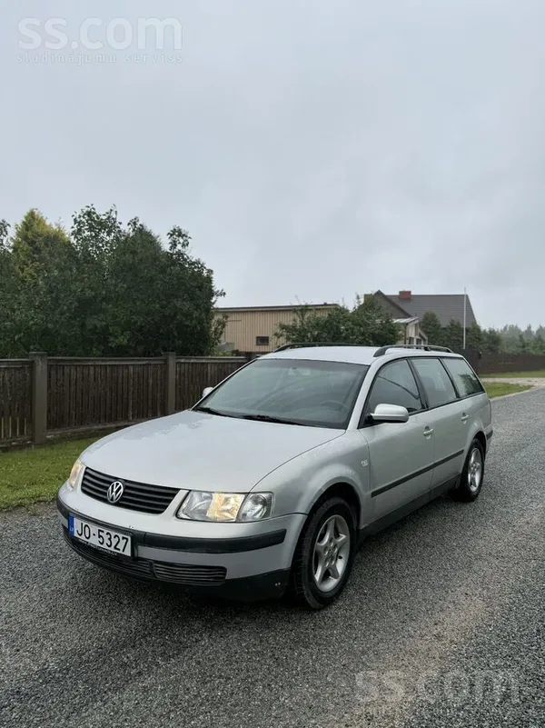 Volkswagen Pārdodu passat ar 1.9tdi / 81 kw - sūkņa dzinējs. 
