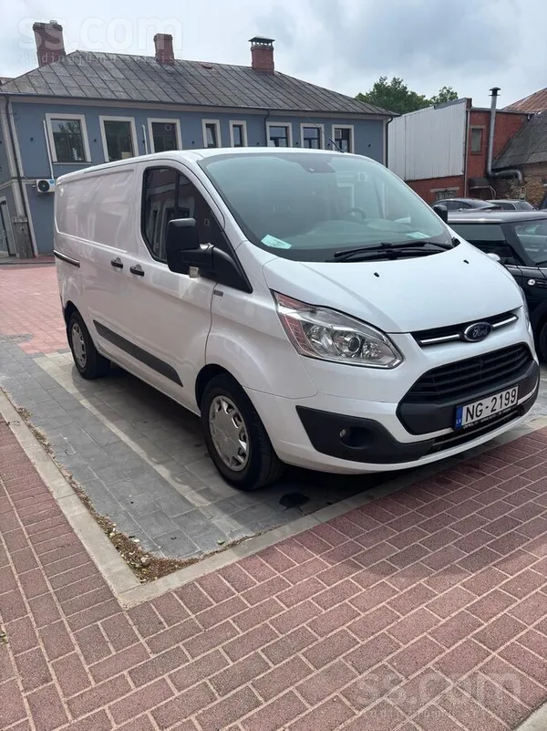 Uzņēmums pārdod Ford Transit Custom 130, auto izmantots sabiedriskās ēdināša