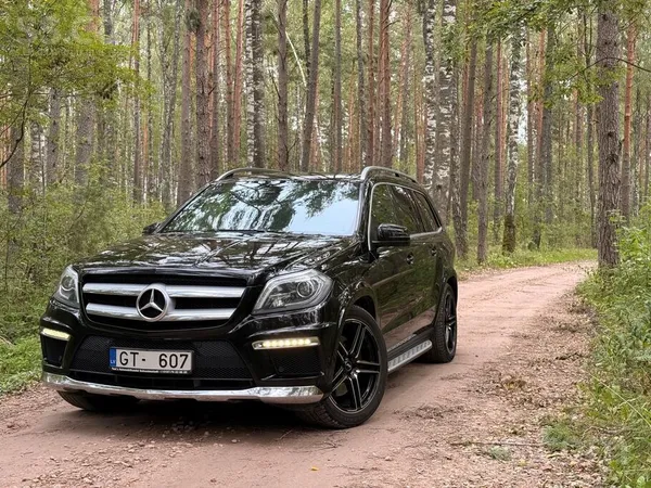 Mercedes Pārdodu lielisko apvidus auto. 2013.g septembris, 
