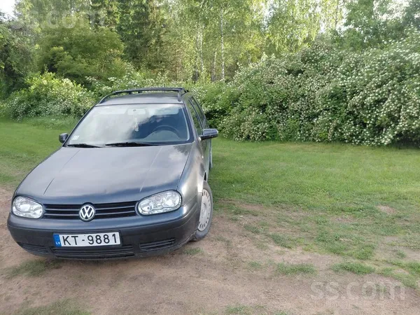Volkswagen Labs, stiprs auto. Ar papildus riepu komplektu. Sī