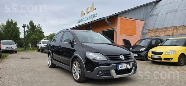 Volkswagen VW Golf Plus Cross. Daudz labu ekstru. Borta dator