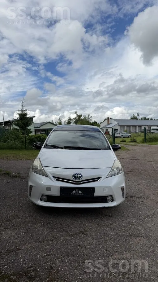 Toyota Toyota Prius Plus. Tikko no Vācijas. Lieliskais st