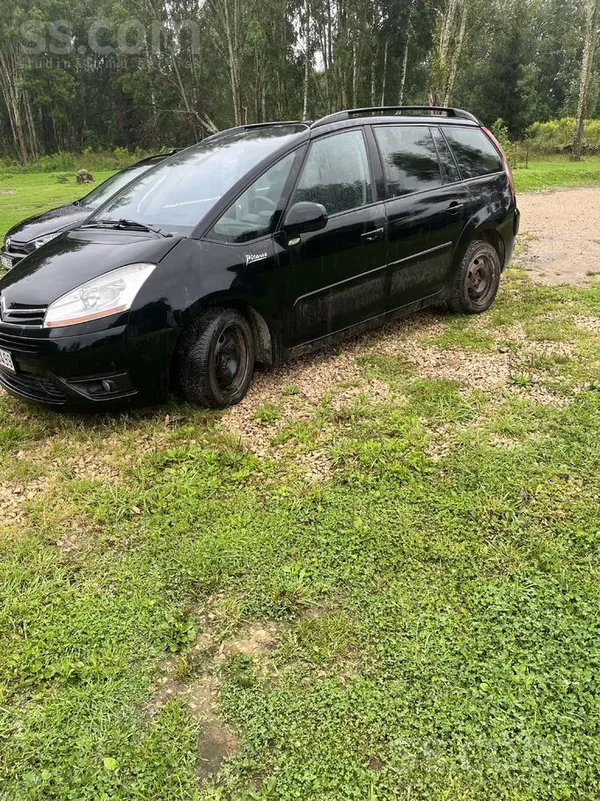 Citroen Pardod labu ekonomisku ğimenes auto. Viss kam jast