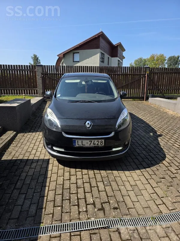 Renault Продаю хороший автомобиль, пробег 92000, коробка а
