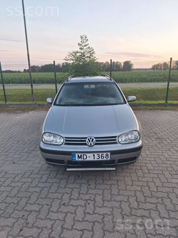 Volkswagen Īpašnieks pārdod VW Golf 4, ar 1.9Tdi, 74Kw dzinēj