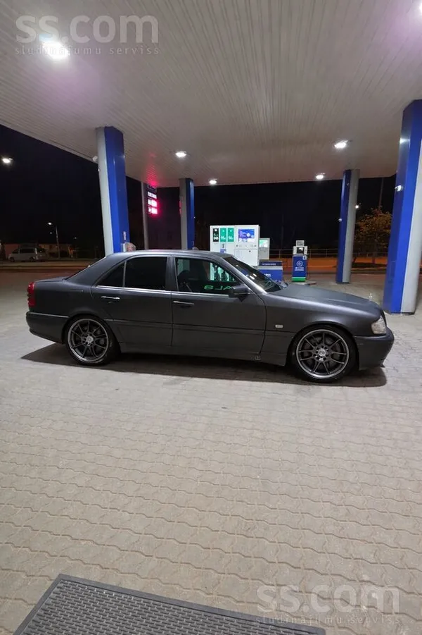 Mercedes Sveiki, pārdodu sakarīgu w202 ar Om605 turbo. Auto