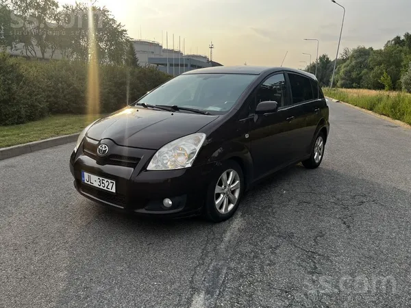 Toyota Toyota Corolla Verso 2.2 D-4D 2008 100 kW