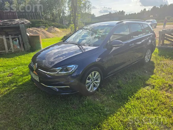 Volkswagen Tiek pārdots ļoti skaisti saglabājies Golfs. 