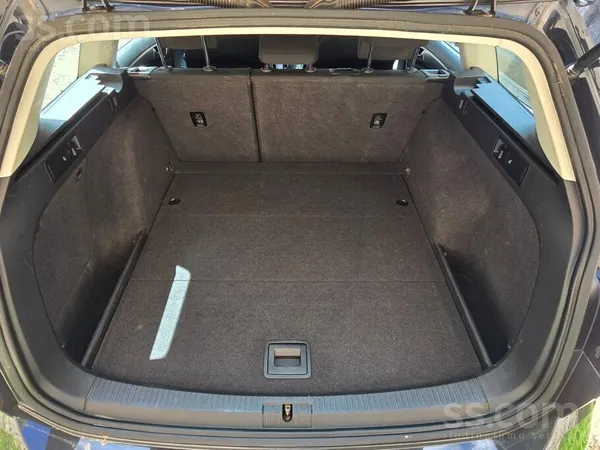 Volkswagen Tiek pārdots VW Golf Variant 2019. gada, benzīns, 