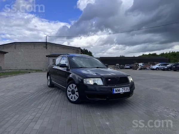 Skoda Отличный комфортный седан бизнес-класса в хорошем 
