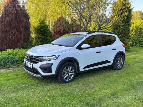 Dacia Pārdodu koptu un ekonomisku auto lieliskā tehniskā