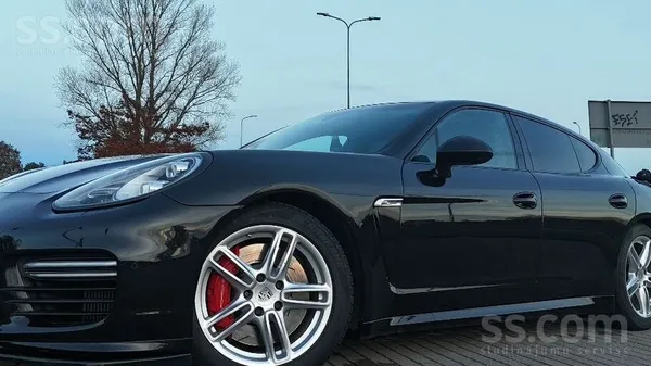 Porsche Porsche Panamera 4S 970.2, 2014 год