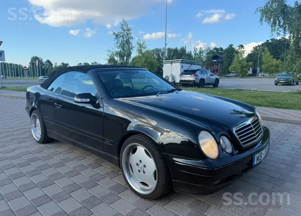Mercedes Pārdodu Mercedes-Benz Clk230 kabrioletu ļoti labā 