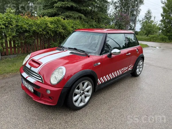 Mini One no Vācijas ar Cooper S vizuāliem uzlabojumiem. Tikko izieta jauna Ta uz gadu. Auto rūc, brauc labi, ir abas azdedzes ...