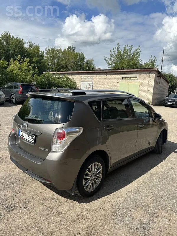 Automašīna iegādāta Amserv Motors. Śī gada maijā ir nomainīti aizmugures bre