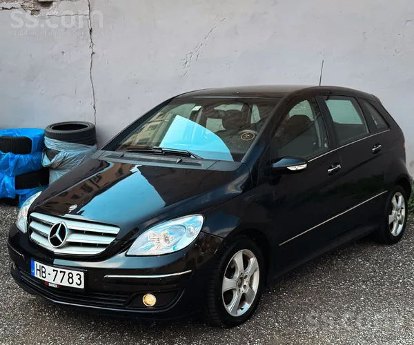Mercedes Automāts. Orģināls nobraukums. Kopts auto, labā st