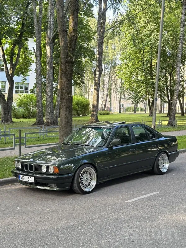 Продаю свой BMW e34 530i (M30)
В моем владении более двух лет, зимой не езд