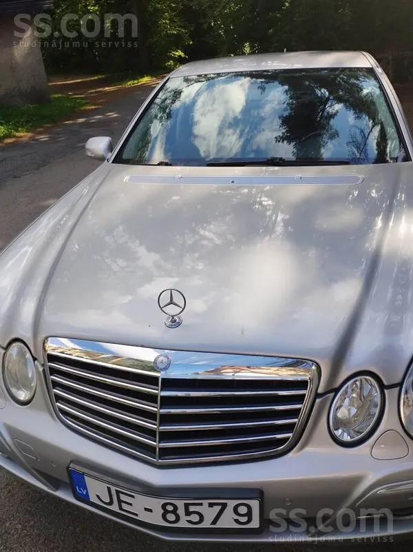 Mercedes Laba vizuala stavokli
