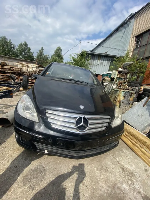 Mercedes Pārdodas detaļās vai viss kopā, norakstīts, motors