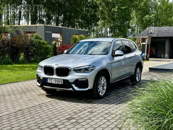 Pārdodu skaistu un kārtīgi uzturētu BMW X3 G01 2.0d X-Drive

Auto ievests