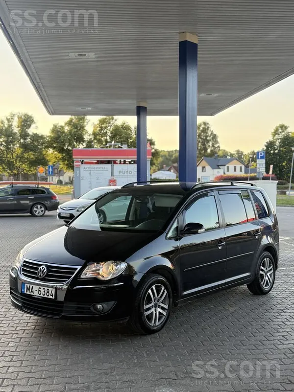 Volkswagen Pārdodu VW Touran ar 7 sēdvietām un labo 1.9Tdi 77