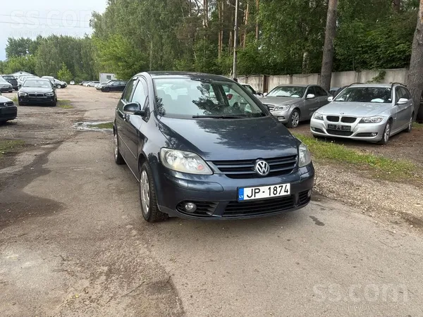 Volkswagen Automašīna normal tehniskā stāvoklī, regulāri veik