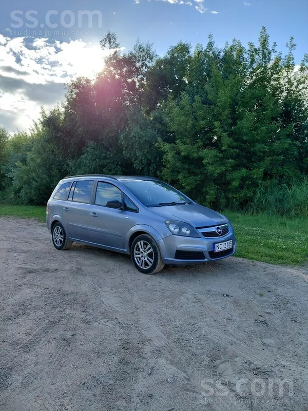 Opel Pārdodu Opel Zafira B, 2006. gads ar 1.9 Cdti dzin