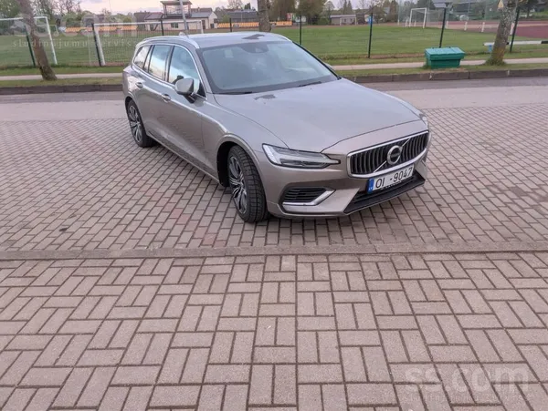 Nomainīta zobsiksna un pilna apkope uz 200t km
Volvo V60 T6 Inscription Exp