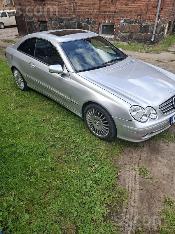 Tirgoju auto labā vizuālā stāvoklī, nav sarusujis. Realm pircejam cena runaj
