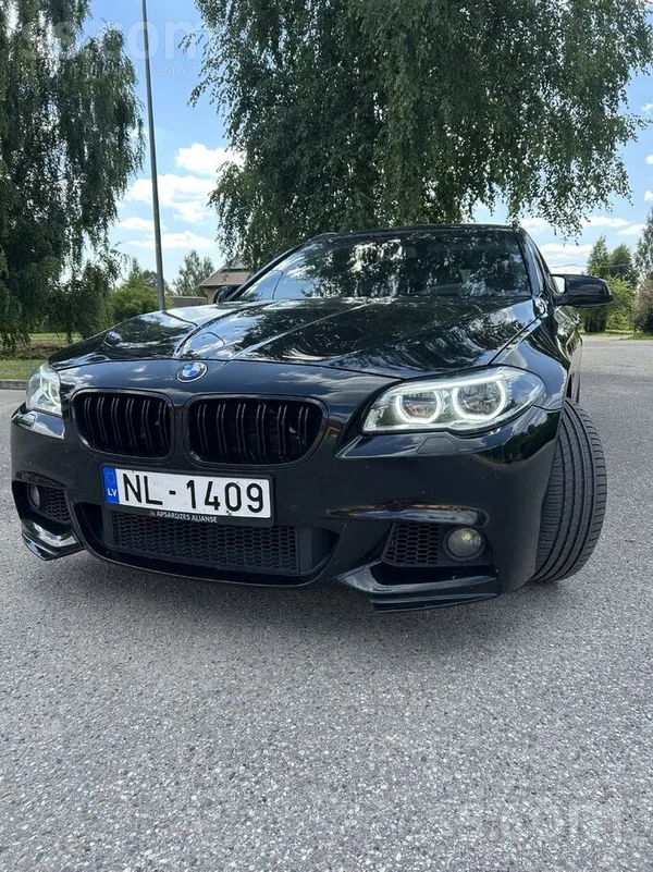 BMW BMW 520d F11 Touring 2011 Oriģinālais M-Paket Stag