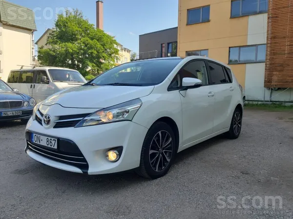 Toyota Toyota Verso