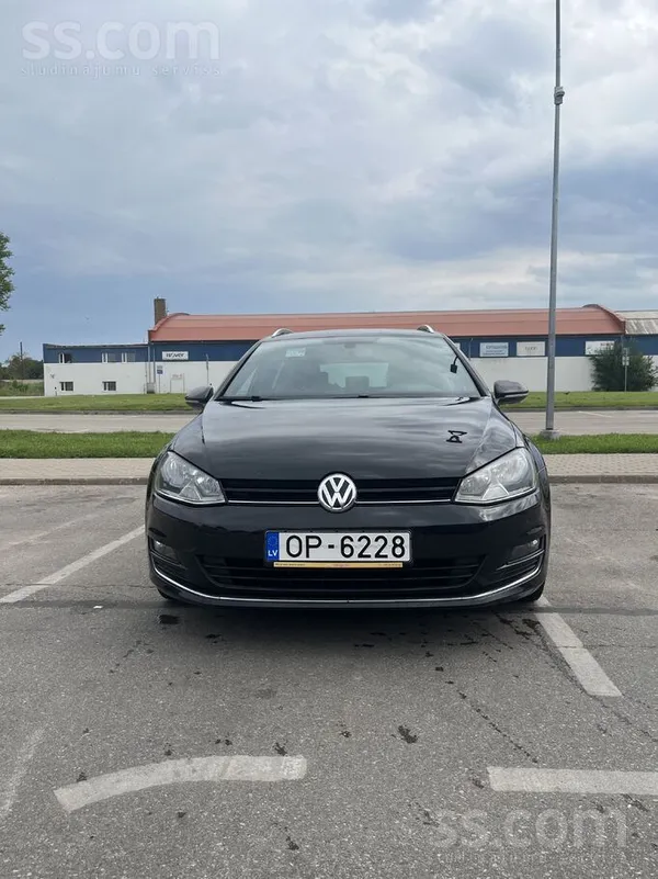 Volkswagen Tiek pārdots Volkswagen Golf, 81kW, automāts, 2015