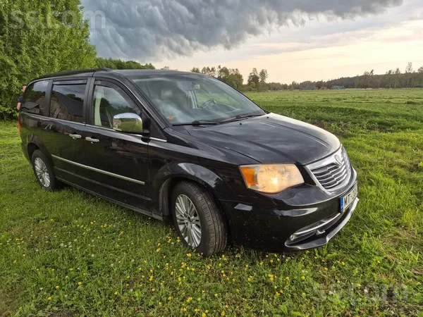 Lancia Lancia Voyager Stow&go 7 Sēdvietas 2.8l dīzelis. 1