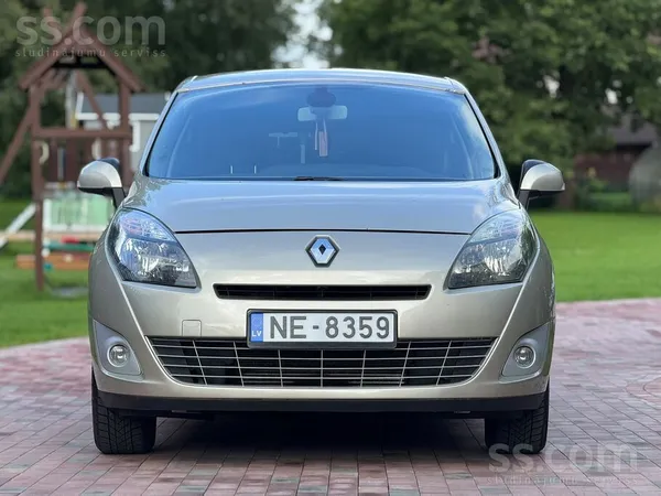 Renault Privātpersona pārdod savu auto. Auto ļoti labā viz