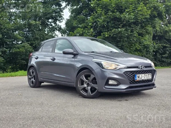 Hyundai Pārdodu Hyndai i20 1 .0T 74Kw. 
