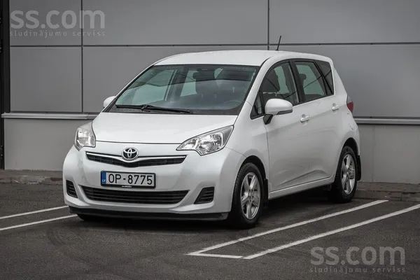 Toyota Garantija - 1 gads bez nobraukuma ierobežojuma. 