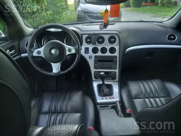 Alfa-romeo Pārdodam auto ar 1.9 Opel dizela motoru, 110kw jau