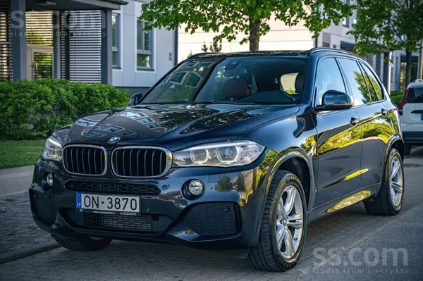 BMW Pārdod BMW X53.0 dīzelis, 190 kw, M- Pakotne, auto