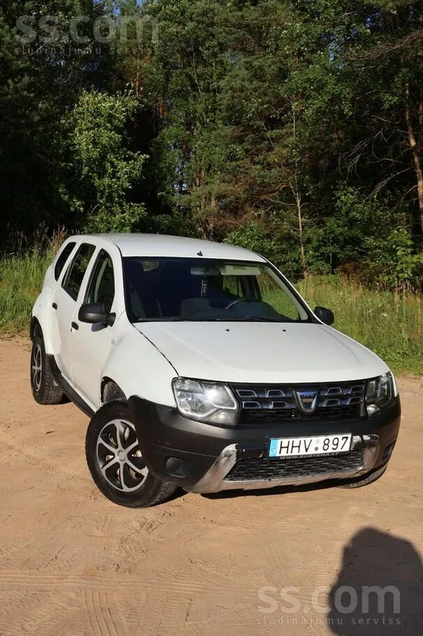 Dacia Tiek pārdota nesen no Lietuvas ievesta Dacia Duste
