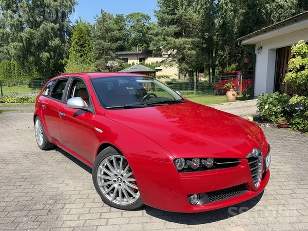 Alfa-Romeo Sveiki. Pārdodu savu ilgi loloto 159 Q4. 