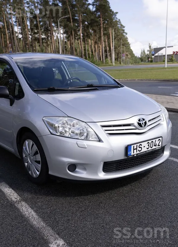 Toyota Продаю надёжный и экономичный автомобиль, которым 