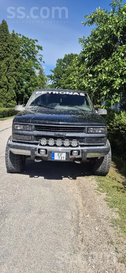 Chevrolet Sīkāk pa telefonu.