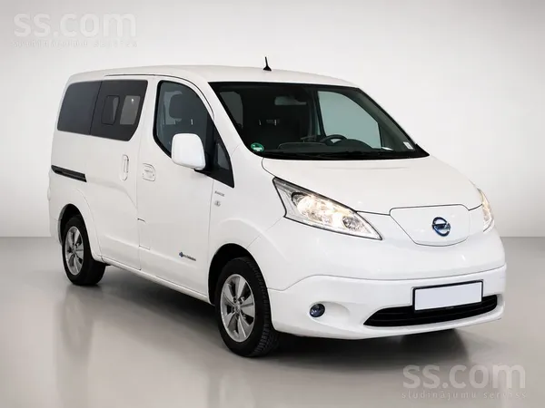 Nissan Ekii Nissan E-Nv200 Evalia 40 kWh 5 vietas Kamera 