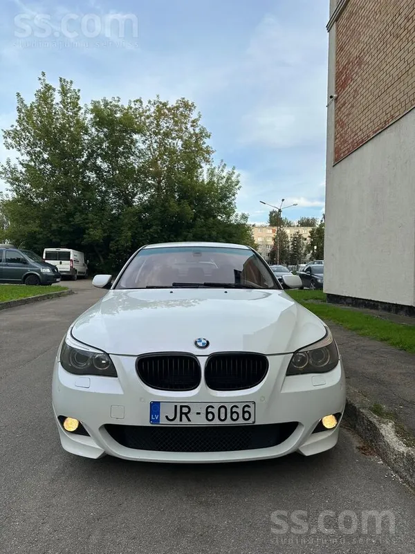 BMW BMW E60 525d 2.5 дизель, M57, М-пакет, Stage 1. Бе