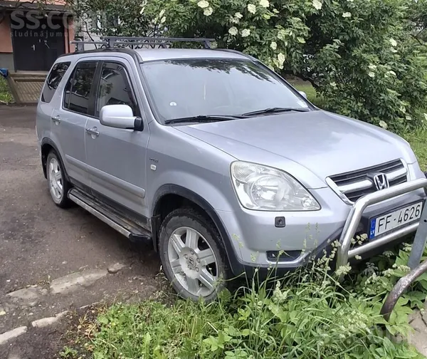 Honda Uz tirgošanu Honda Cr-V ar tiko izietu tehnisko ap
