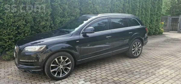 Audi Pārdodu Audi Q7. Labā tehniskā kārtībā .7 sēdvieta
